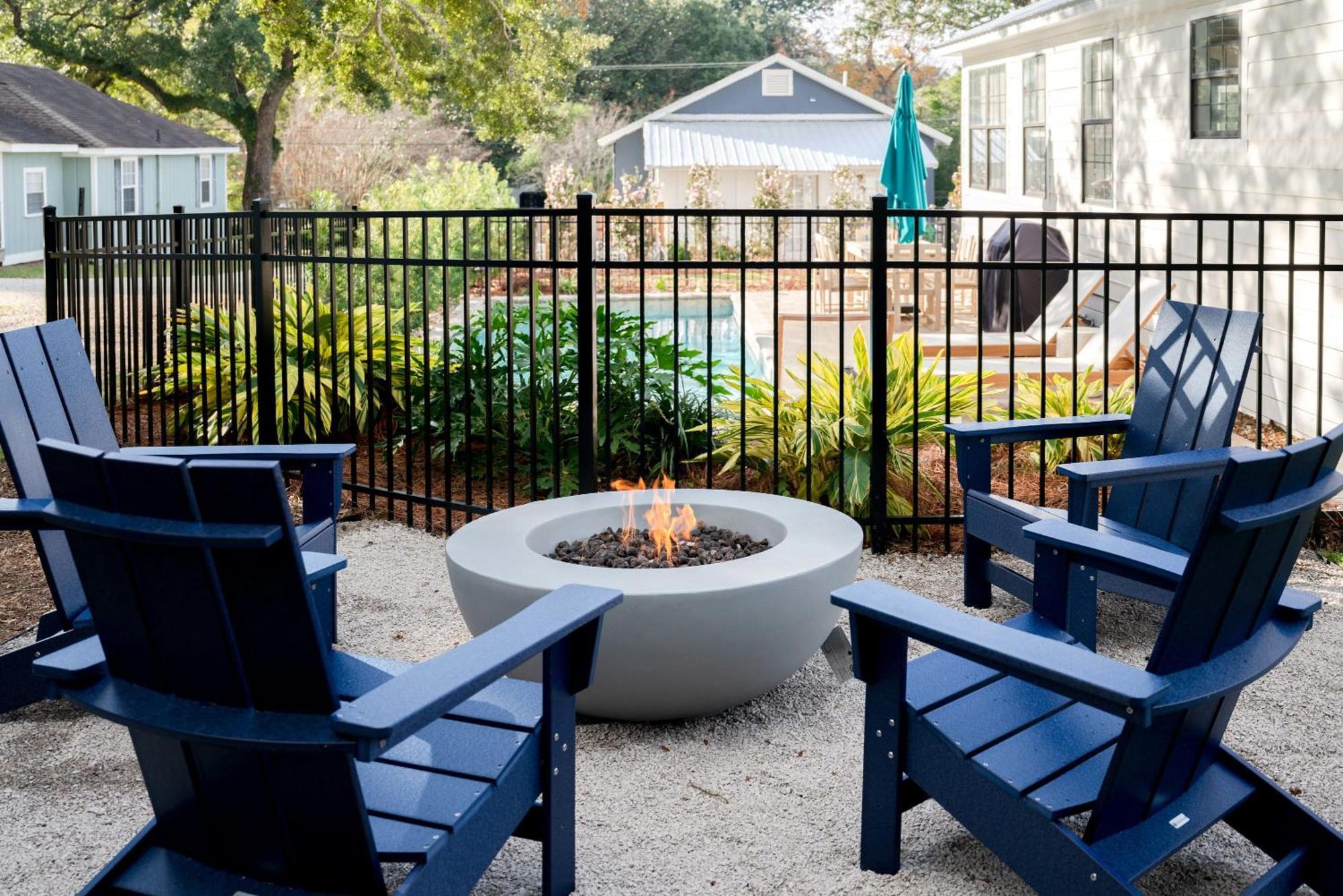 108 The Church St Collection With Pool Fairhope Εξωτερικό φωτογραφία